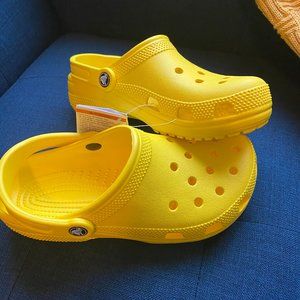 Crocs Classic Clog Lemon Size 8